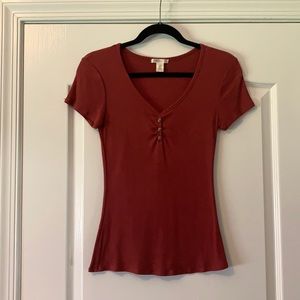 Fitted Button Top